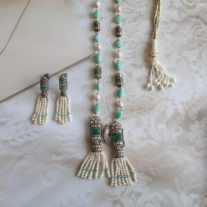 92.5 silver jewellery set with Moissanite stones, emeralds, and freshwater pearls – handcrafted necklace and earrings